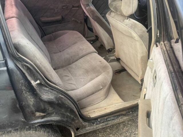 Черный Опель Кадет, объемом двигателя 1.3 л и пробегом 250 тыс. км за 450 $, фото 4 на Automoto.ua