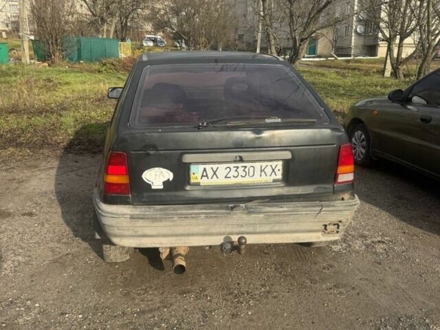 Черный Опель Кадет, объемом двигателя 1.3 л и пробегом 250 тыс. км за 450 $, фото 2 на Automoto.ua