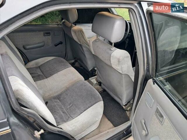 Черный Опель Кадет, объемом двигателя 1.8 л и пробегом 100 тыс. км за 1200 $, фото 12 на Automoto.ua