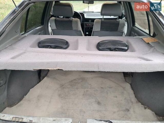 Черный Опель Кадет, объемом двигателя 1.8 л и пробегом 100 тыс. км за 1200 $, фото 14 на Automoto.ua