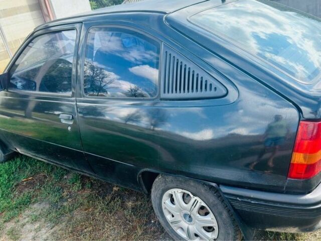 Черный Опель Кадет, объемом двигателя 1.6 л и пробегом 100 тыс. км за 952 $, фото 3 на Automoto.ua