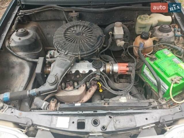 Черный Опель Кадет, объемом двигателя 1.4 л и пробегом 100 тыс. км за 2200 $, фото 5 на Automoto.ua