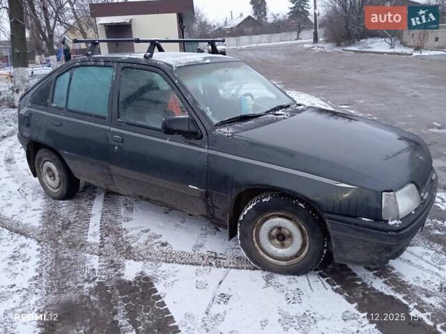 Черный Опель Кадет, объемом двигателя 1.6 л и пробегом 540 тыс. км за 700 $, фото 5 на Automoto.ua