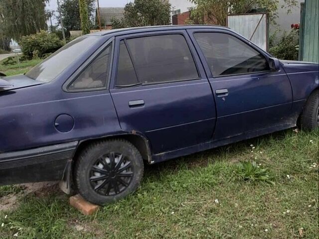 Фиолетовый Опель Кадет, объемом двигателя 0 л и пробегом 190 тыс. км за 500 $, фото 4 на Automoto.ua