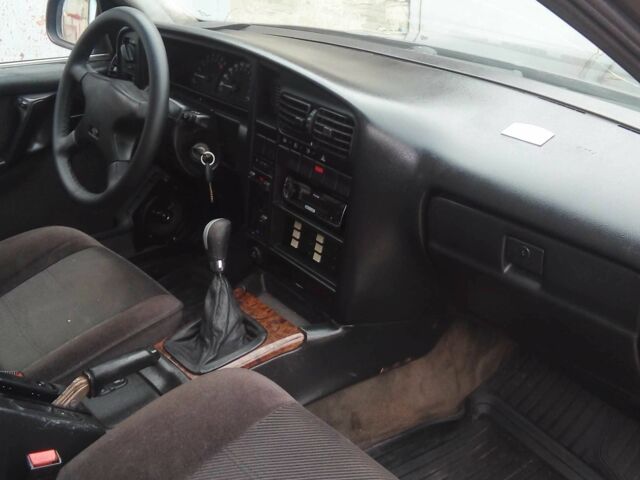 Фиолетовый Опель Кадет, объемом двигателя 2 л и пробегом 160 тыс. км за 1150 $, фото 3 на Automoto.ua