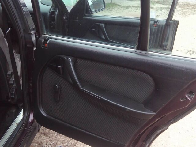 Фиолетовый Опель Кадет, объемом двигателя 2 л и пробегом 160 тыс. км за 1150 $, фото 6 на Automoto.ua