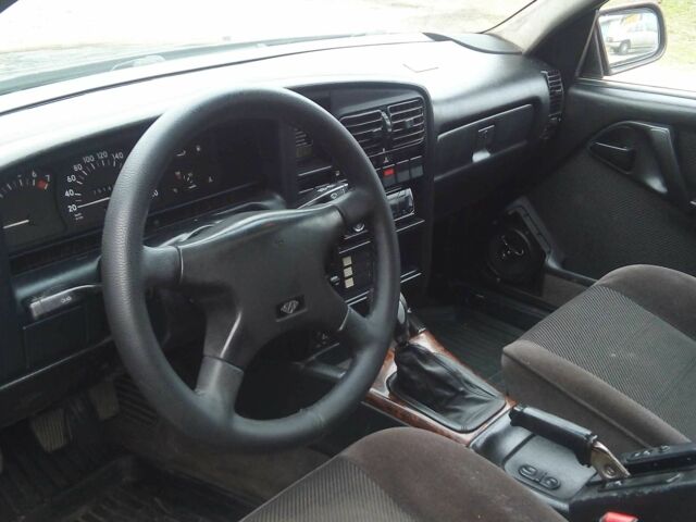 Фиолетовый Опель Кадет, объемом двигателя 2 л и пробегом 160 тыс. км за 1150 $, фото 7 на Automoto.ua