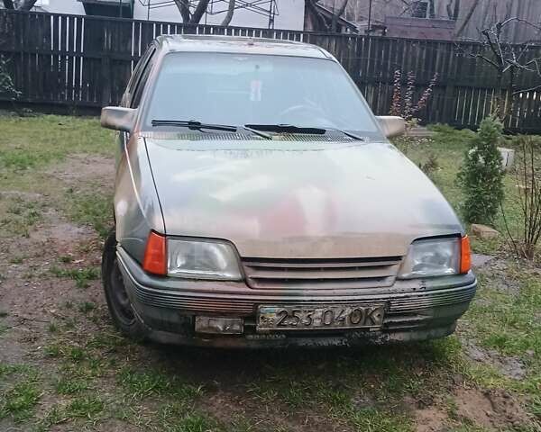 Коричневый Опель Кадет, объемом двигателя 0 л и пробегом 250 тыс. км за 589 $, фото 5 на Automoto.ua