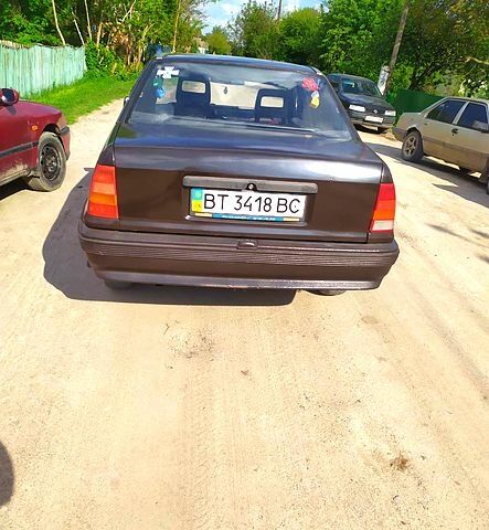 Коричневый Опель Кадет, объемом двигателя 1.3 л и пробегом 280 тыс. км за 900 $, фото 6 на Automoto.ua