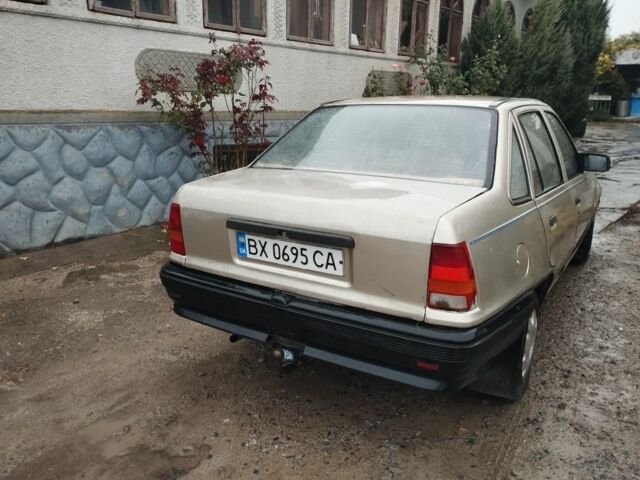 Коричневый Опель Кадет, объемом двигателя 0 л и пробегом 123 тыс. км за 855 $, фото 4 на Automoto.ua