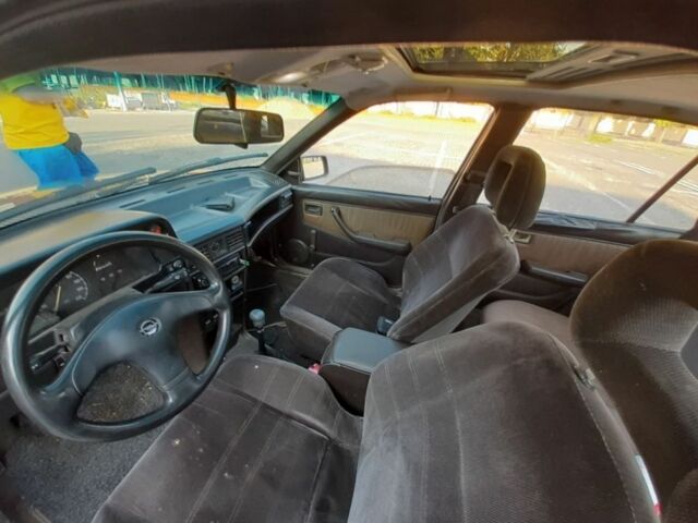 Коричневый Опель Кадет, объемом двигателя 1.3 л и пробегом 200 тыс. км за 700 $, фото 7 на Automoto.ua