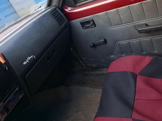 Красный Опель Кадет, объемом двигателя 1.6 л и пробегом 999 тыс. км за 1000 $, фото 1 на Automoto.ua