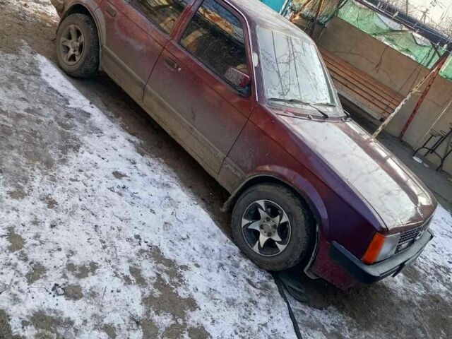 Красный Опель Кадет, объемом двигателя 1.6 л и пробегом 999 тыс. км за 1000 $, фото 4 на Automoto.ua