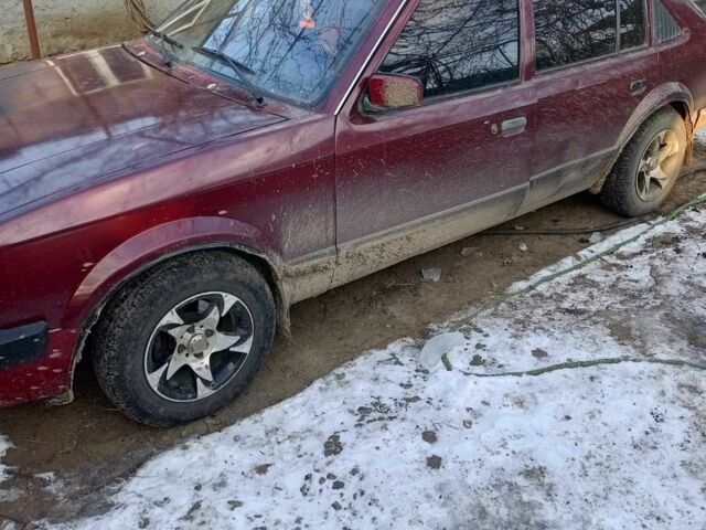 Красный Опель Кадет, объемом двигателя 1.6 л и пробегом 999 тыс. км за 1000 $, фото 6 на Automoto.ua