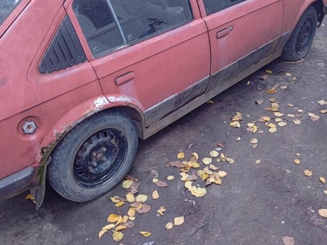 Красный Опель Кадет, объемом двигателя 1.6 л и пробегом 2 тыс. км за 238 $, фото 1 на Automoto.ua