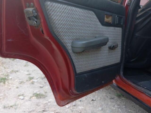 Красный Опель Кадет, объемом двигателя 1.6 л и пробегом 79 тыс. км за 1100 $, фото 8 на Automoto.ua