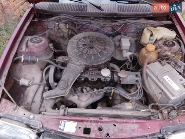 Красный Опель Кадет, объемом двигателя 1.3 л и пробегом 300 тыс. км за 400 $, фото 8 на Automoto.ua