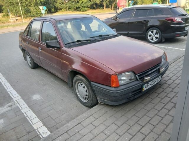 Красный Опель Кадет, объемом двигателя 1.3 л и пробегом 590 тыс. км за 714 $, фото 7 на Automoto.ua