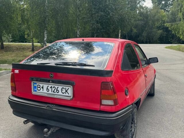 Красный Опель Кадет, объемом двигателя 1.2 л и пробегом 280 тыс. км за 357 $, фото 3 на Automoto.ua