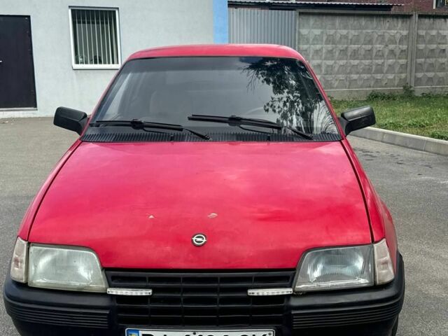 Красный Опель Кадет, объемом двигателя 1.2 л и пробегом 280 тыс. км за 357 $, фото 4 на Automoto.ua