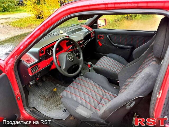 Червоний Опель Кадет, об'ємом двигуна 1.3 л та пробігом 325 тис. км за 1000 $, фото 6 на Automoto.ua