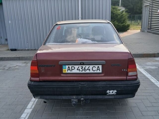 Красный Опель Кадет, объемом двигателя 1.3 л и пробегом 590 тыс. км за 714 $, фото 6 на Automoto.ua