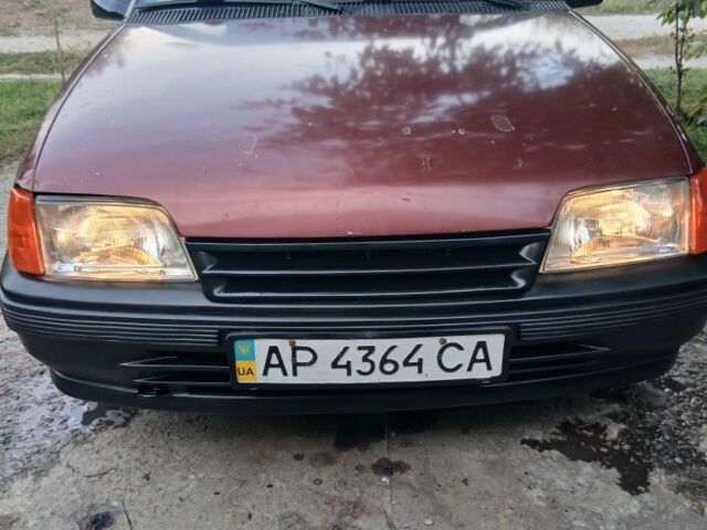 Красный Опель Кадет, объемом двигателя 1.3 л и пробегом 590 тыс. км за 714 $, фото 1 на Automoto.ua