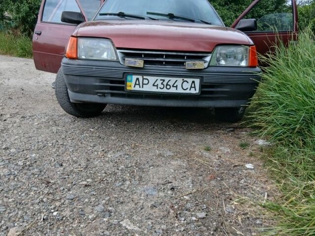 Красный Опель Кадет, объемом двигателя 1.3 л и пробегом 590 тыс. км за 714 $, фото 9 на Automoto.ua