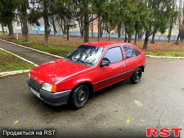 Красный Опель Кадет, объемом двигателя 1.6 л и пробегом 300 тыс. км за 1350 $, фото 1 на Automoto.ua