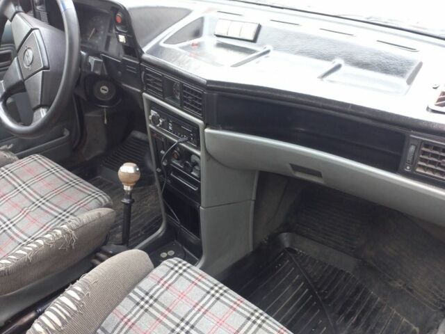 Красный Опель Кадет, объемом двигателя 1.2 л и пробегом 70 тыс. км за 750 $, фото 1 на Automoto.ua