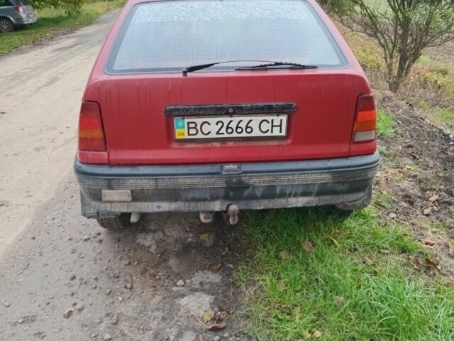 Червоний Опель Кадет, об'ємом двигуна 1.6 л та пробігом 150 тис. км за 1300 $, фото 4 на Automoto.ua