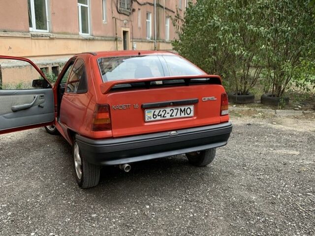 Красный Опель Кадет, объемом двигателя 1.6 л и пробегом 93 тыс. км за 800 $, фото 19 на Automoto.ua