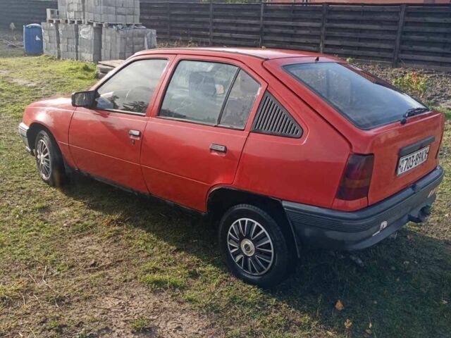 Красный Опель Кадет, объемом двигателя 1.7 л и пробегом 100 тыс. км за 1300 $, фото 7 на Automoto.ua