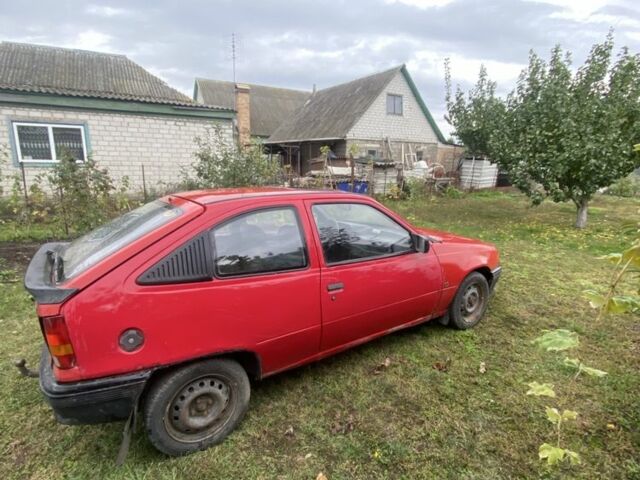 Красный Опель Кадет, объемом двигателя 1.3 л и пробегом 77 тыс. км за 550 $, фото 2 на Automoto.ua