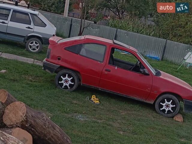 Красный Опель Кадет, объемом двигателя 1.6 л и пробегом 100 тыс. км за 1150 $, фото 12 на Automoto.ua