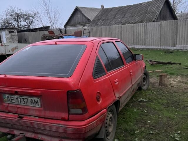 Красный Опель Кадет, объемом двигателя 1.6 л и пробегом 2 тыс. км за 481 $, фото 2 на Automoto.ua