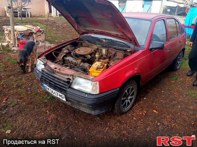 Красный Опель Кадет, объемом двигателя 1.3 л и пробегом 350 тыс. км за 600 $, фото 10 на Automoto.ua