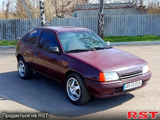 Красный Опель Кадет, объемом двигателя 1.3 л и пробегом 0 тыс. км за 1399 $, фото 1 на Automoto.ua