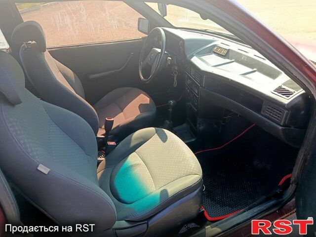 Красный Опель Кадет, объемом двигателя 1.3 л и пробегом 0 тыс. км за 1399 $, фото 10 на Automoto.ua