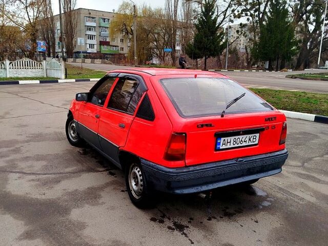 Червоний Опель Кадет, об'ємом двигуна 1.3 л та пробігом 170 тис. км за 850 $, фото 3 на Automoto.ua