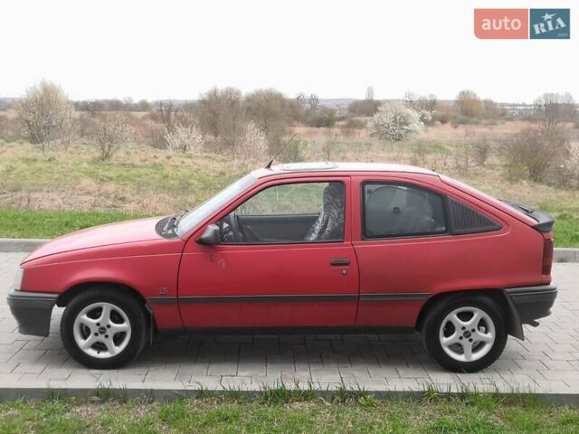 Червоний Опель Кадет, об'ємом двигуна 1.3 л та пробігом 93 тис. км за 900 $, фото 6 на Automoto.ua