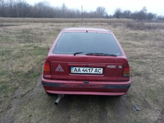 Красный Опель Кадет, объемом двигателя 1.6 л и пробегом 77 тыс. км за 710 $, фото 4 на Automoto.ua