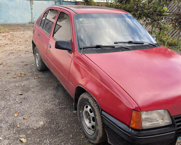 Красный Опель Кадет, объемом двигателя 0 л и пробегом 65 тыс. км за 718 $, фото 1 на Automoto.ua