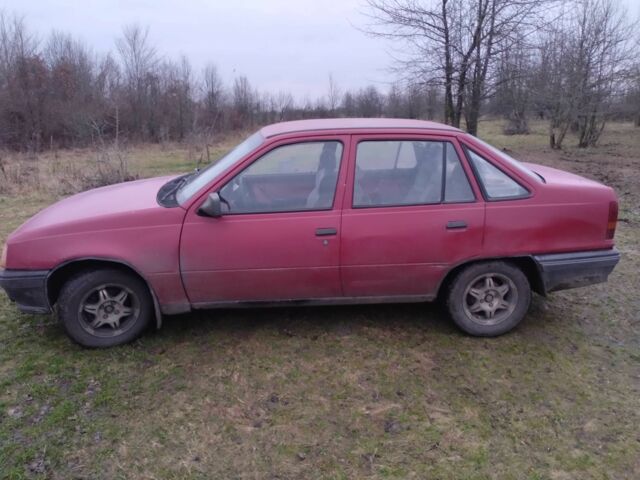 Красный Опель Кадет, объемом двигателя 0 л и пробегом 350 тыс. км за 377 $, фото 5 на Automoto.ua