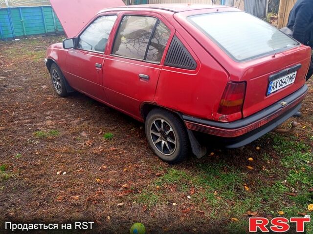 Красный Опель Кадет, объемом двигателя 1.3 л и пробегом 350 тыс. км за 600 $, фото 6 на Automoto.ua