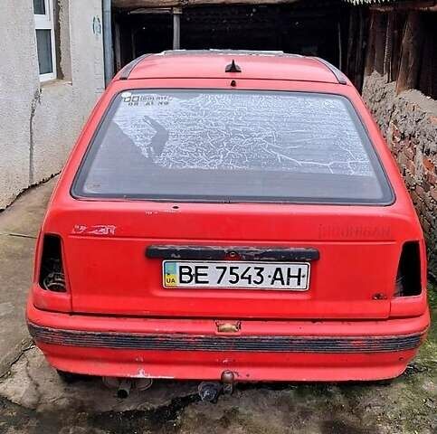 Красный Опель Кадет, объемом двигателя 2 л и пробегом 120 тыс. км за 600 $, фото 2 на Automoto.ua