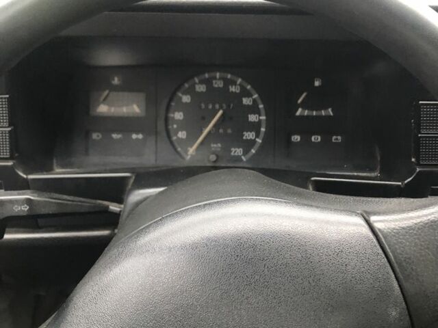 Красный Опель Кадет, объемом двигателя 1.3 л и пробегом 550 тыс. км за 700 $, фото 7 на Automoto.ua