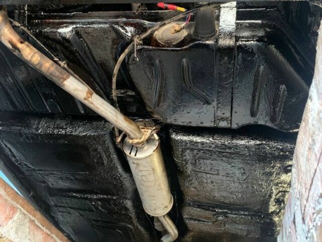 Красный Опель Кадет, объемом двигателя 1.3 л и пробегом 300 тыс. км за 900 $, фото 5 на Automoto.ua