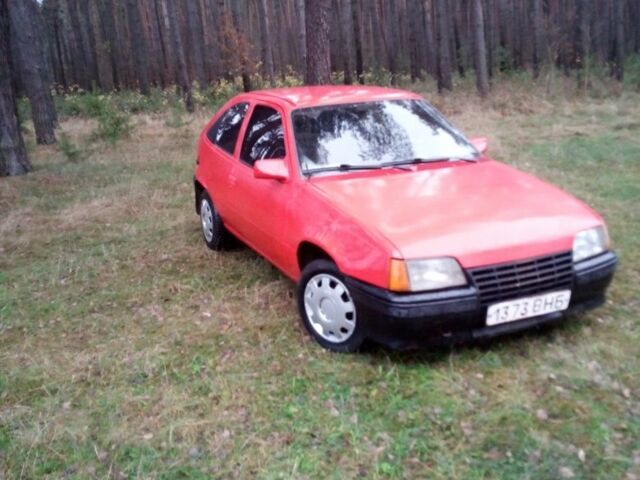Красный Опель Кадет, объемом двигателя 0 л и пробегом 100 тыс. км за 650 $, фото 1 на Automoto.ua