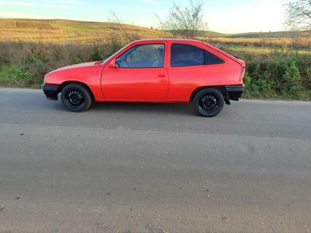 Червоний Опель Кадет, об'ємом двигуна 1.6 л та пробігом 55 тис. км за 750 $, фото 4 на Automoto.ua